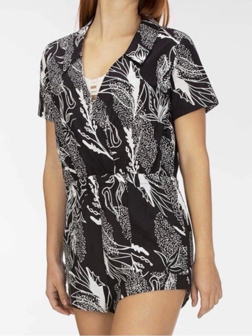 NWT HURLEY Black & White Floral V-neck Romper SIZE XS